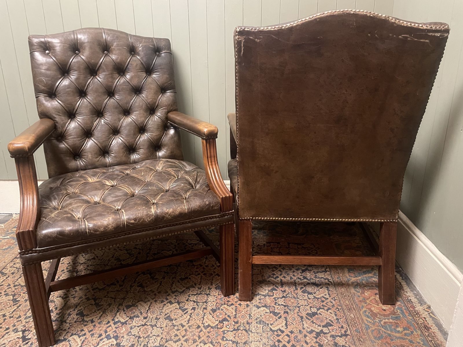 photo vintage Vintage Pair Of Handmade English Leather Chesterfield Gainsborough Armchairs