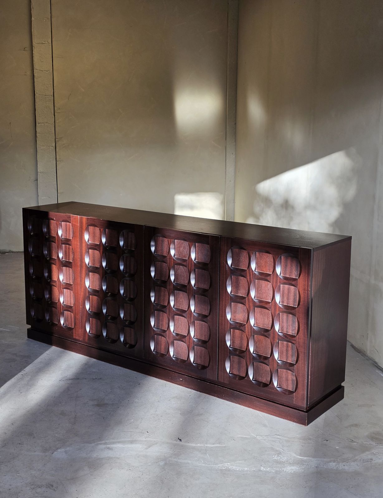 Brutalistisch Dressoir 'Sorente' Van Defour, België, Jaren 1970 photo furniture