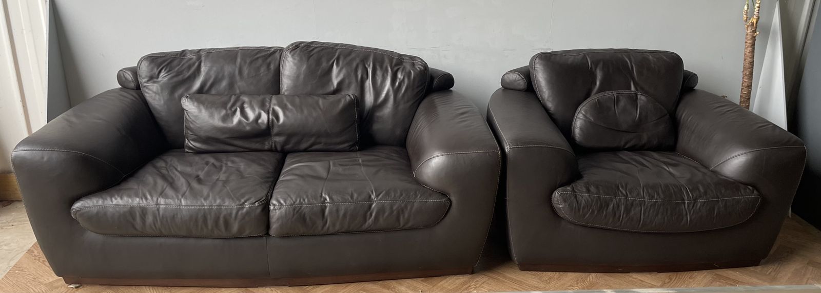 photo buy Ambiente Italian Leather 2 Seater Sofa Armchair Pouffe Footrest Set