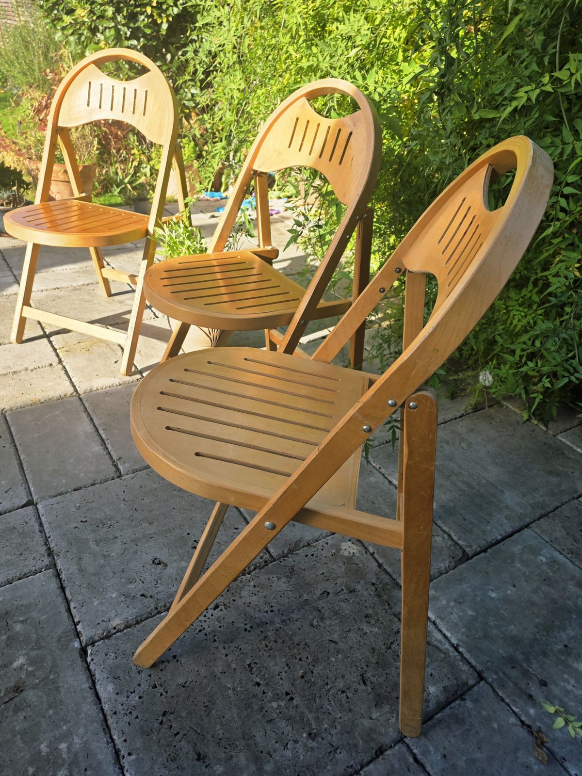 Trio Of 1950's Folding Chairs By Bentwood Otk (27) photo Furniture