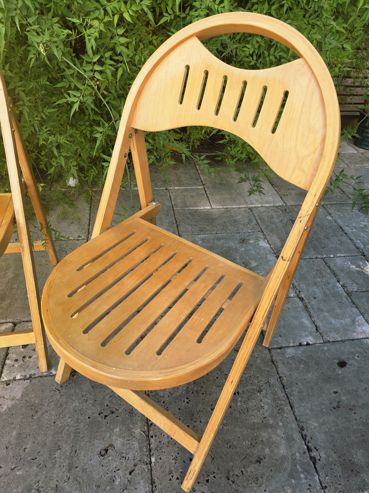 Trio Of 1950's Folding Chairs By Bentwood Otk (27) photo vinterior