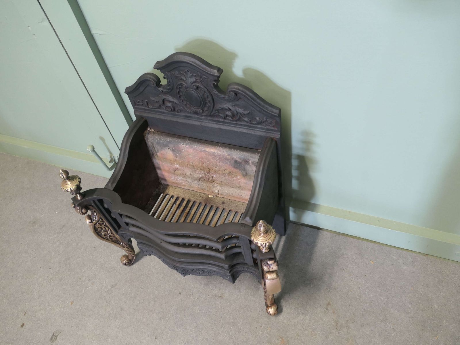Adams Style Free Standing Fire Basket, Grate photo vinterior