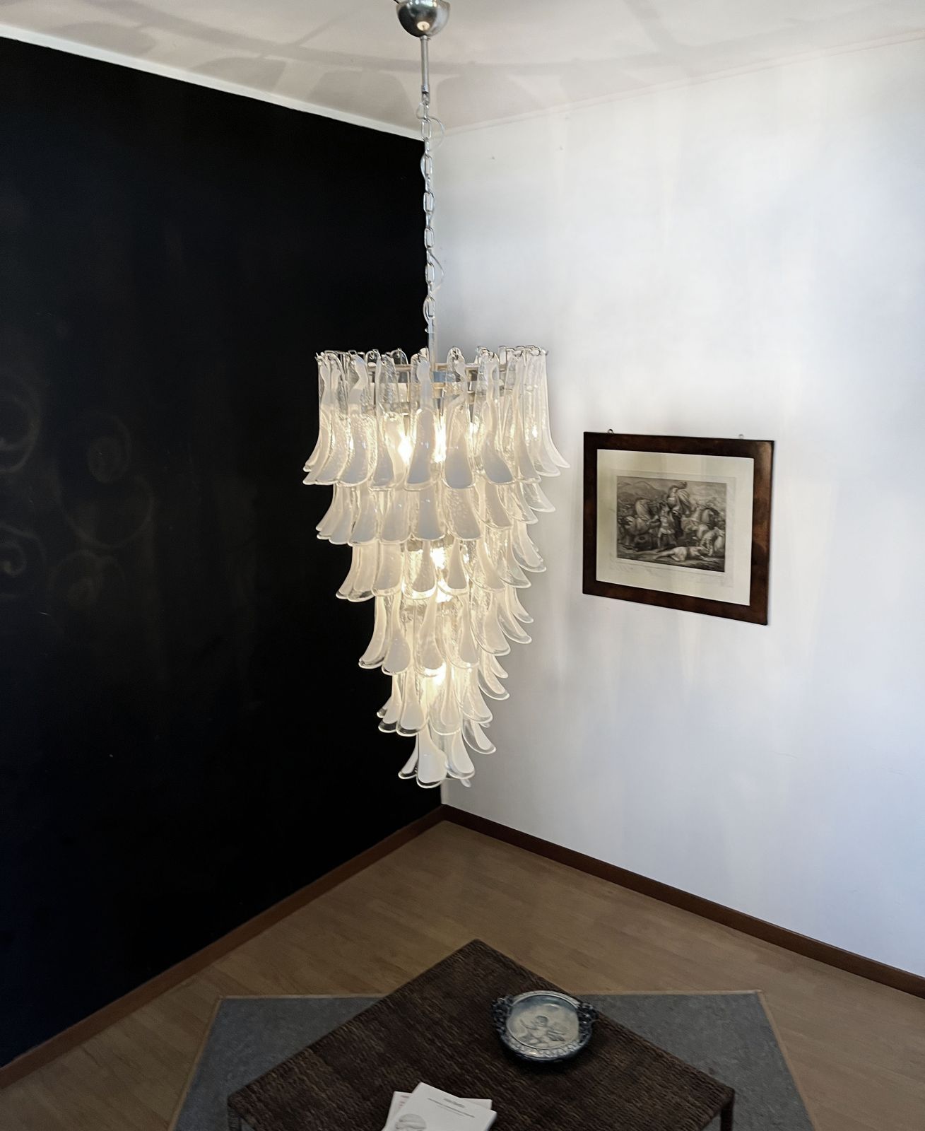 Huge Italian Murano Glass Spiral Chandelier   83 White Glass Petals photo buy