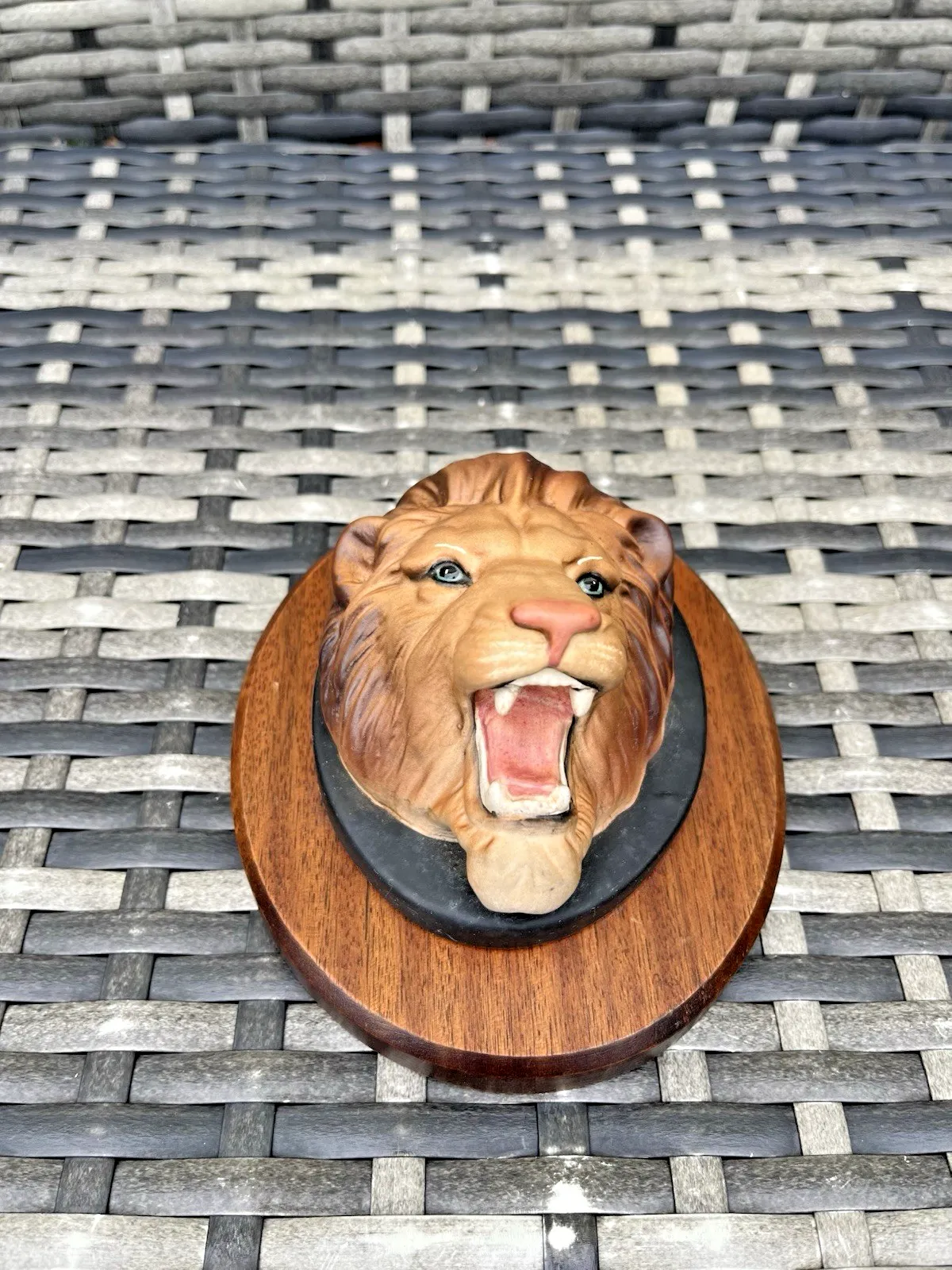 photo vinterior Rare Beswick Matt Lion Mask Head Wall Plaque Teak Mounted Wild Animals Series