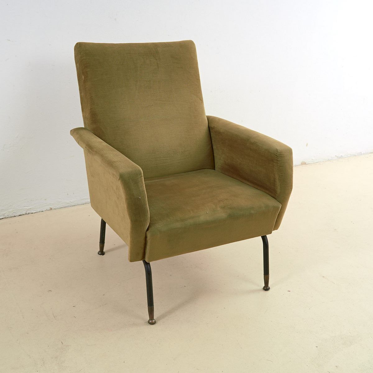 50s Armchair – 60 In Fabric, 1950s photo furniture