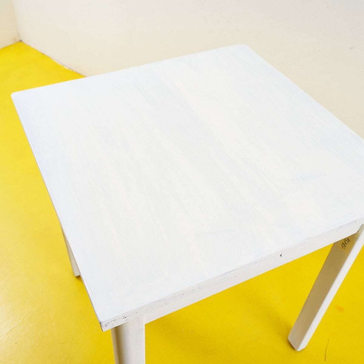 Elegant White Coffee Table In Rustic Style photo 208.0