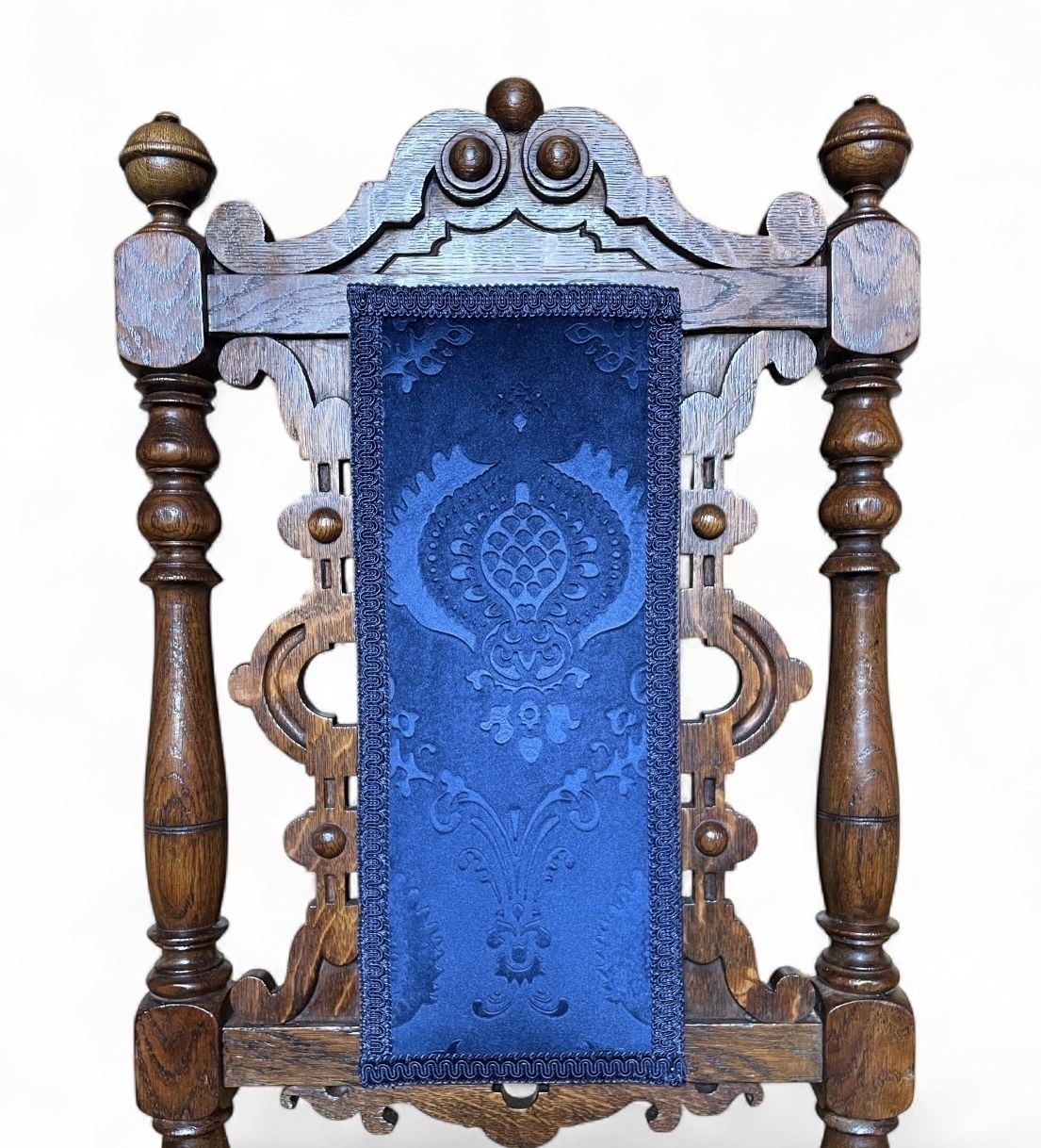 1922 Jacobean Style Hall Chair From Taymouth Castle, Scotland photo furniture