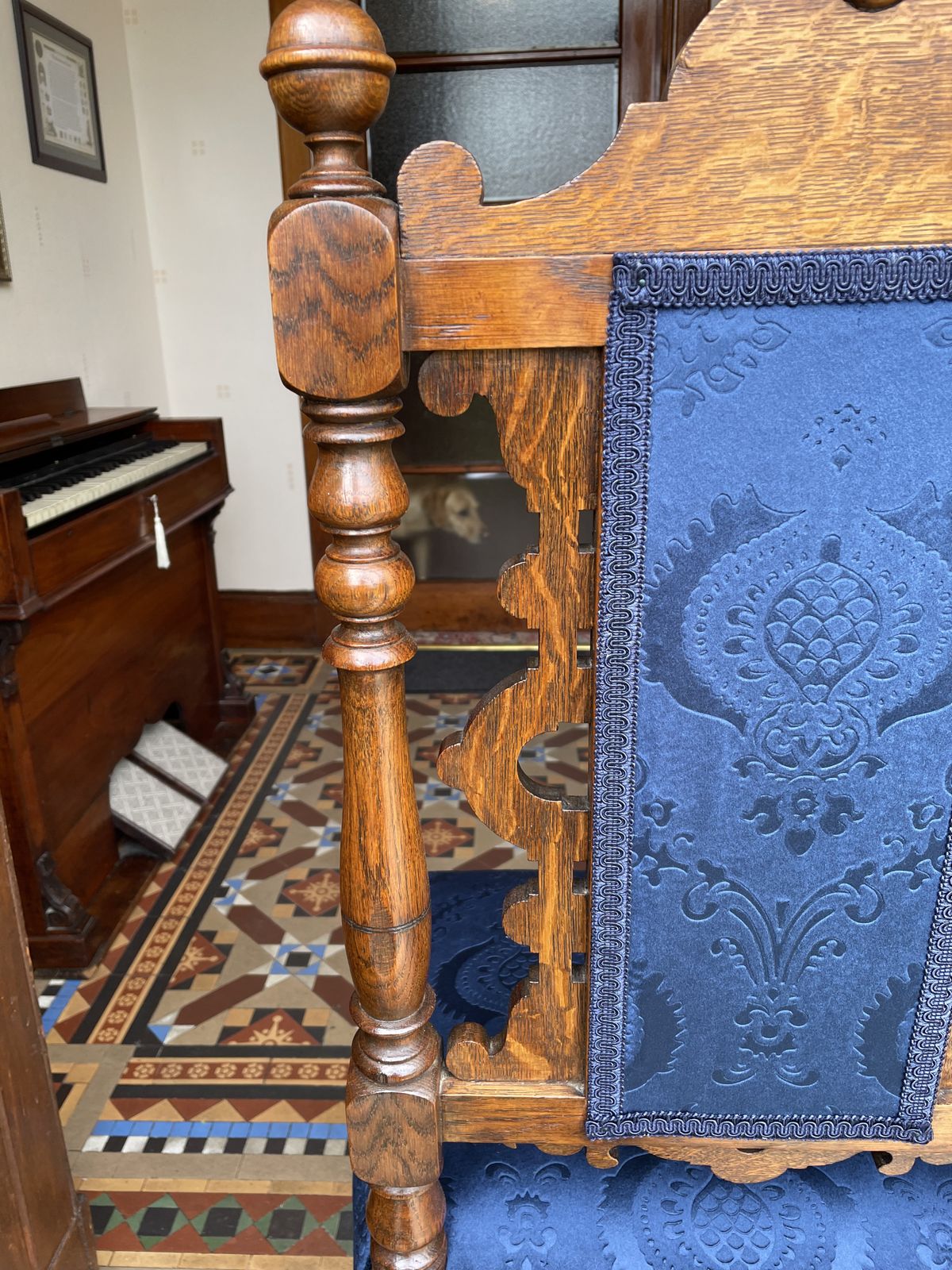 1922 Jacobean Style Hall Chair From Taymouth Castle, Scotland photo vinterior
