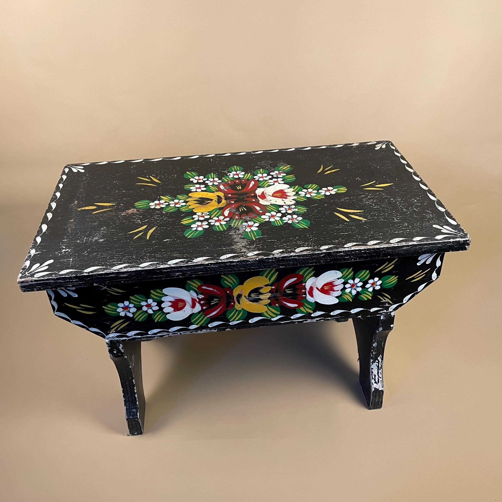 Antique Wooden Hand Painted Wood Table Storage Bedside Patterned Canal Boat Furniture Rectangle Retro Sewing Box Small Coffee Table Handmade photo furniture
