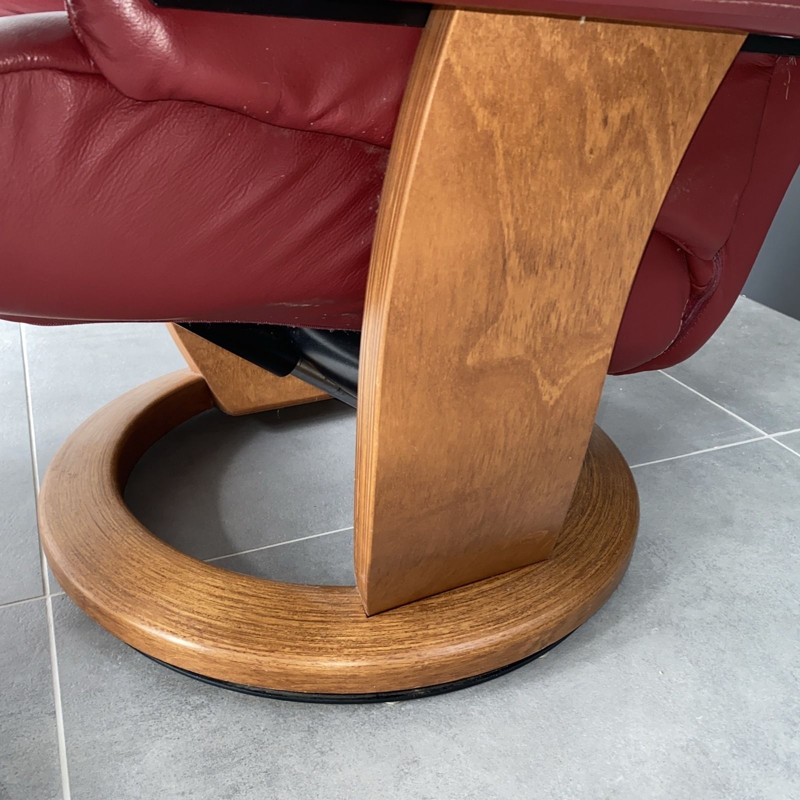 Vintage Danish Somo A/C Red Leather Reclining Chair And Foot Rest photo buy