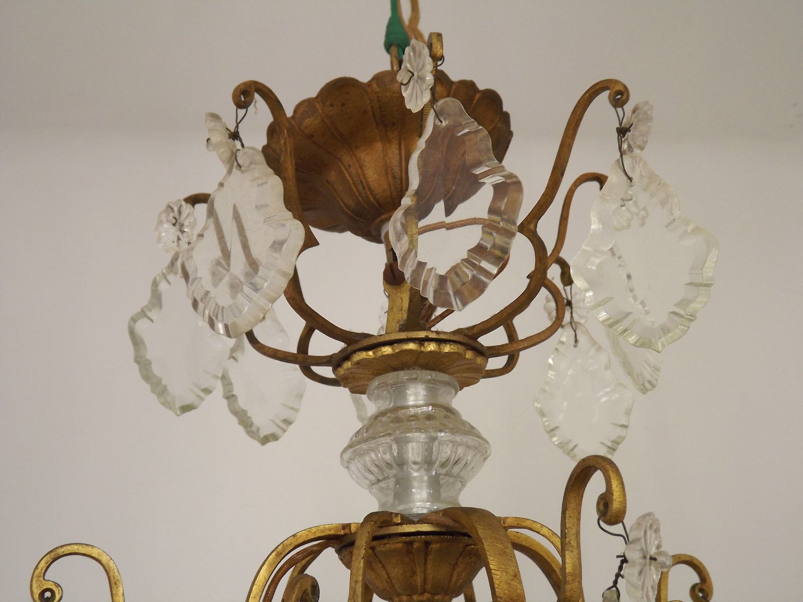 photo vinterior Grand lustre à cage Louis XV à 8 lumières en bronze doré, verre et cristal
