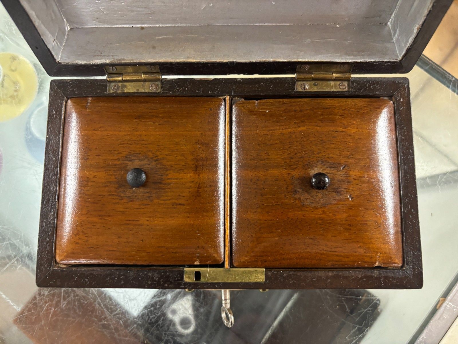 photo furniture Antique 19th Century English Walnut Tea Caddy With Brass Detailing