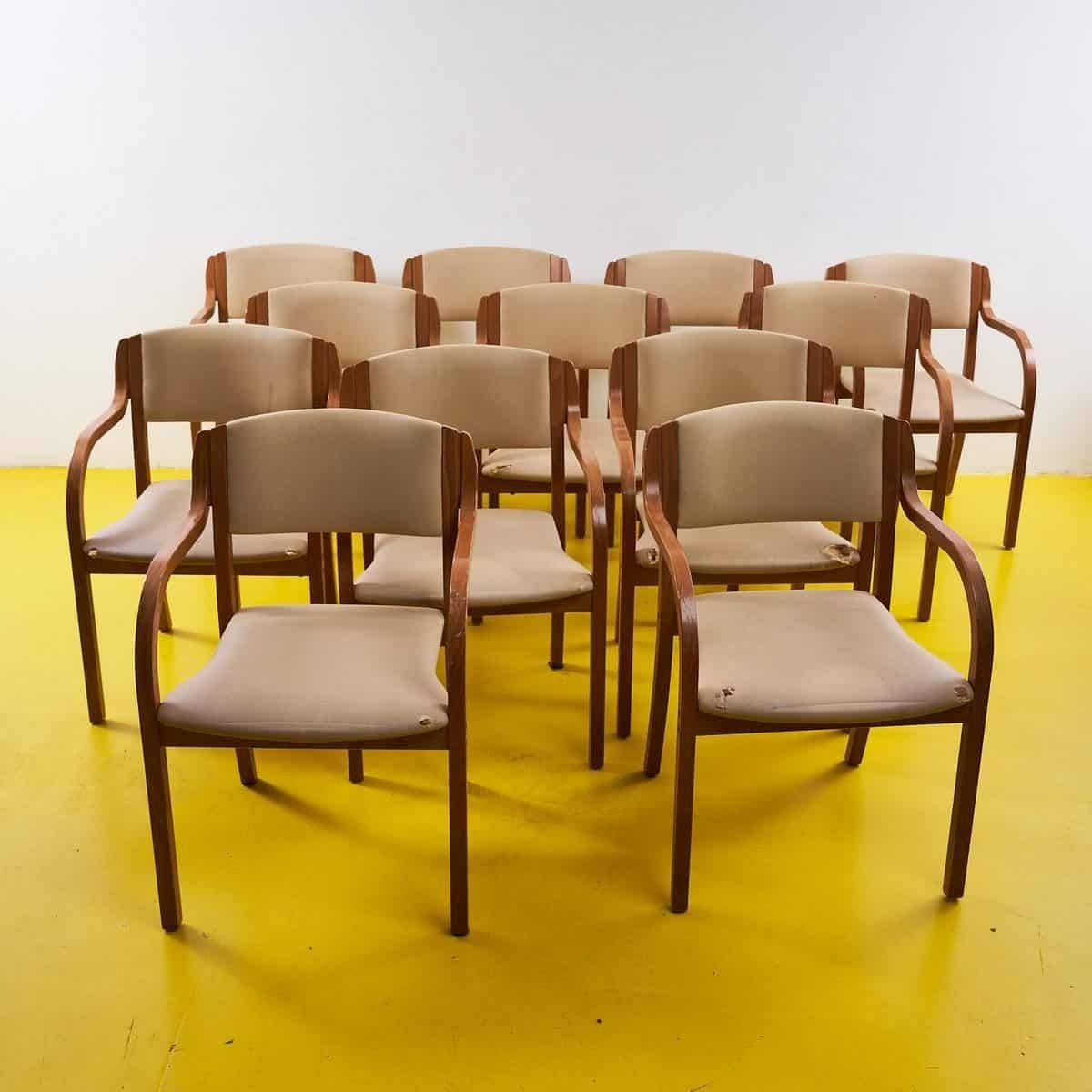 Elegant Vintage Chair With Wooden Frame 12 Pieces