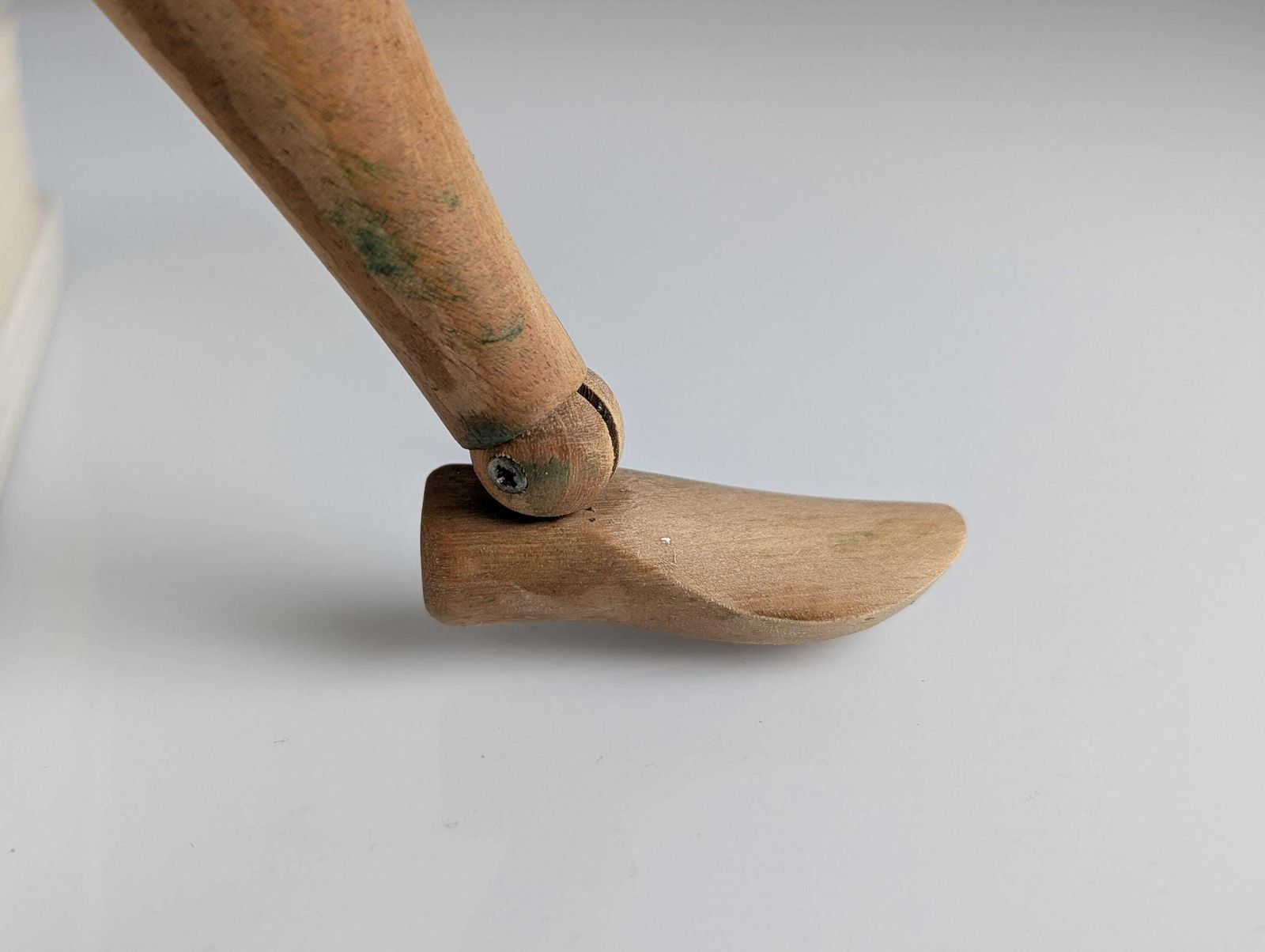 photo buy Maniquí De Artista Articulado De Madera Mid Century