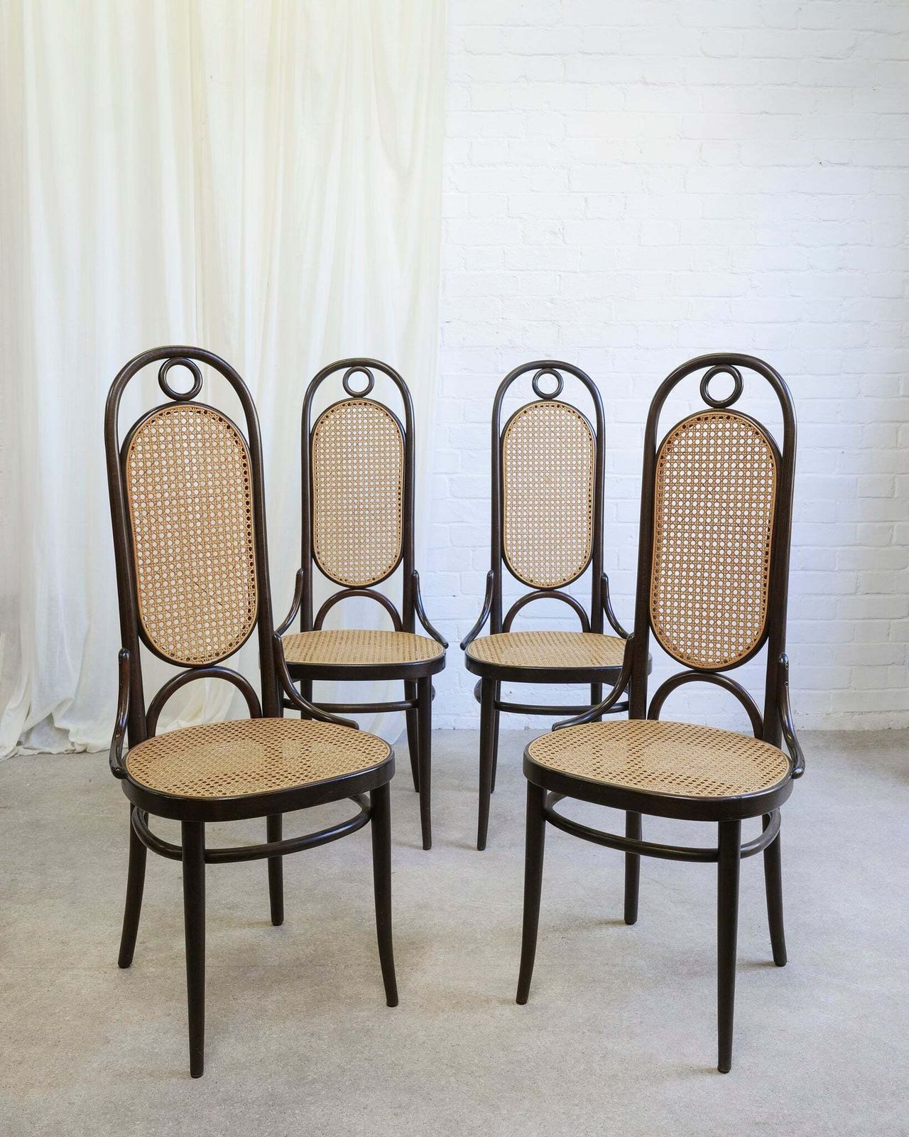 Set Of 4 Thonet Bentwood And Cane Dining Chairs Nr.207r