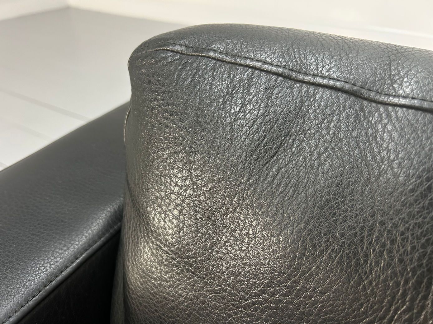 1900.0 Walter Knoll “Foster 503.10” Armchair In Black Leather photo