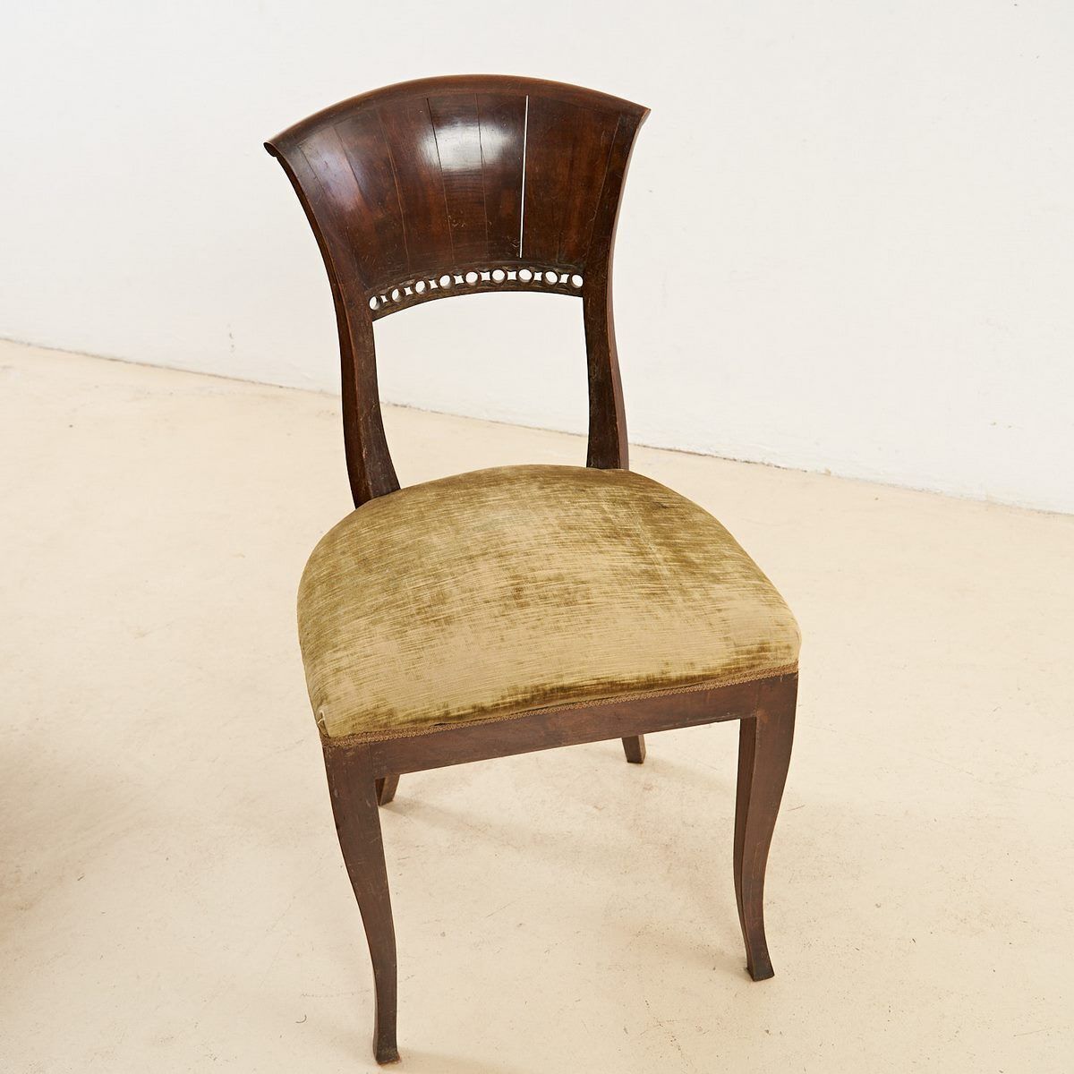 Chair Of The 19th Century Walnut Directory photo for sale