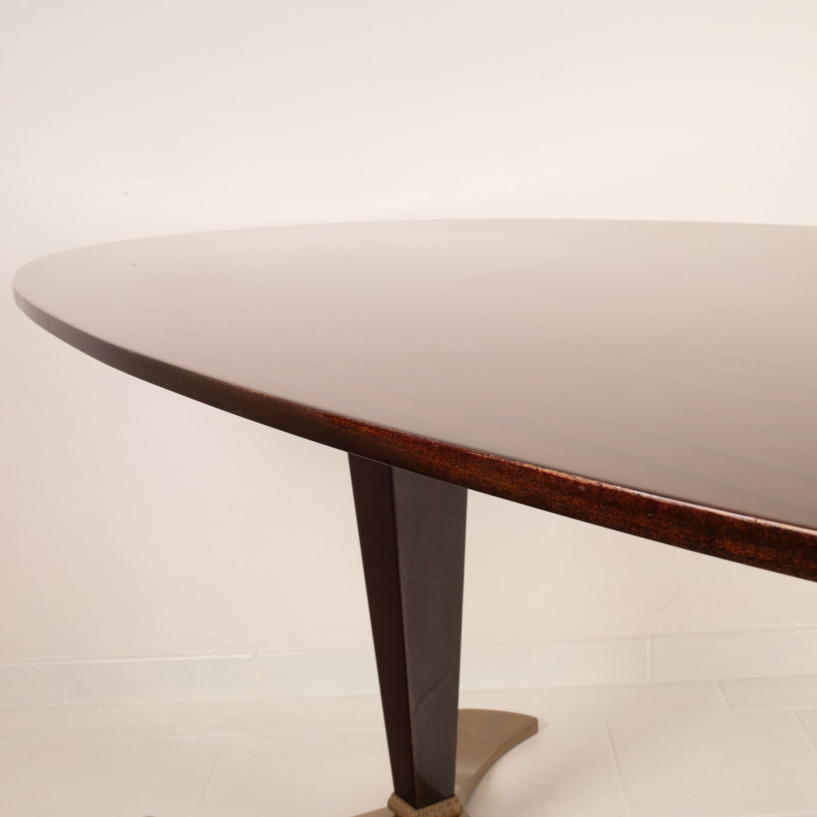 photo furniture Table By Fulvio Brembilla For Rb Design