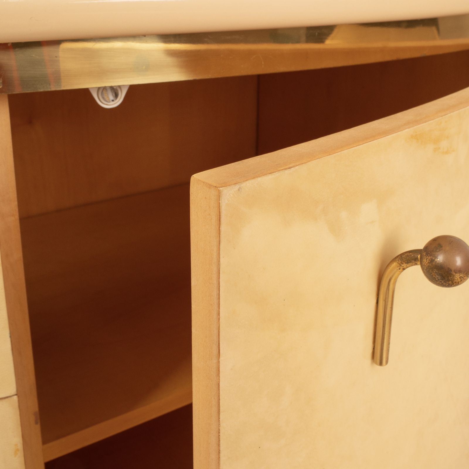 Curved Parchment Cabinet "Neptune" By Luciano Frigerio For Frigerio Di Desio photo vintage