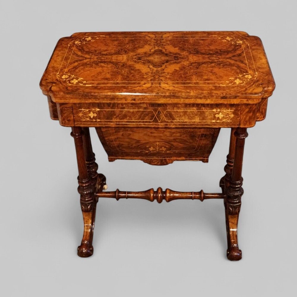 photo vinterior Victorian Inlaid Burr Walnut Combined Games And Worktable