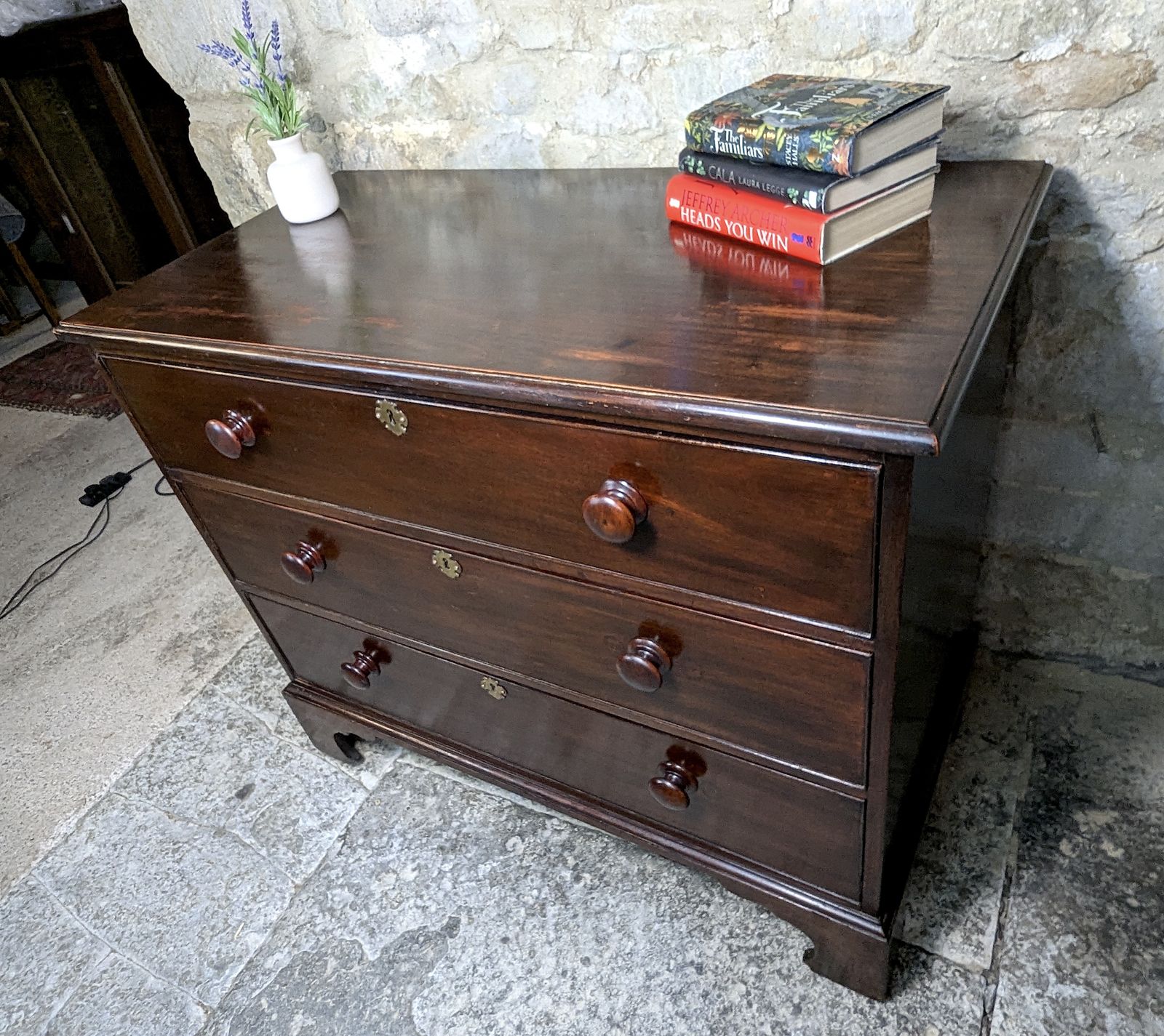 Georgian Mahogany Chest Of Drawers   3 Drawers photo vintage