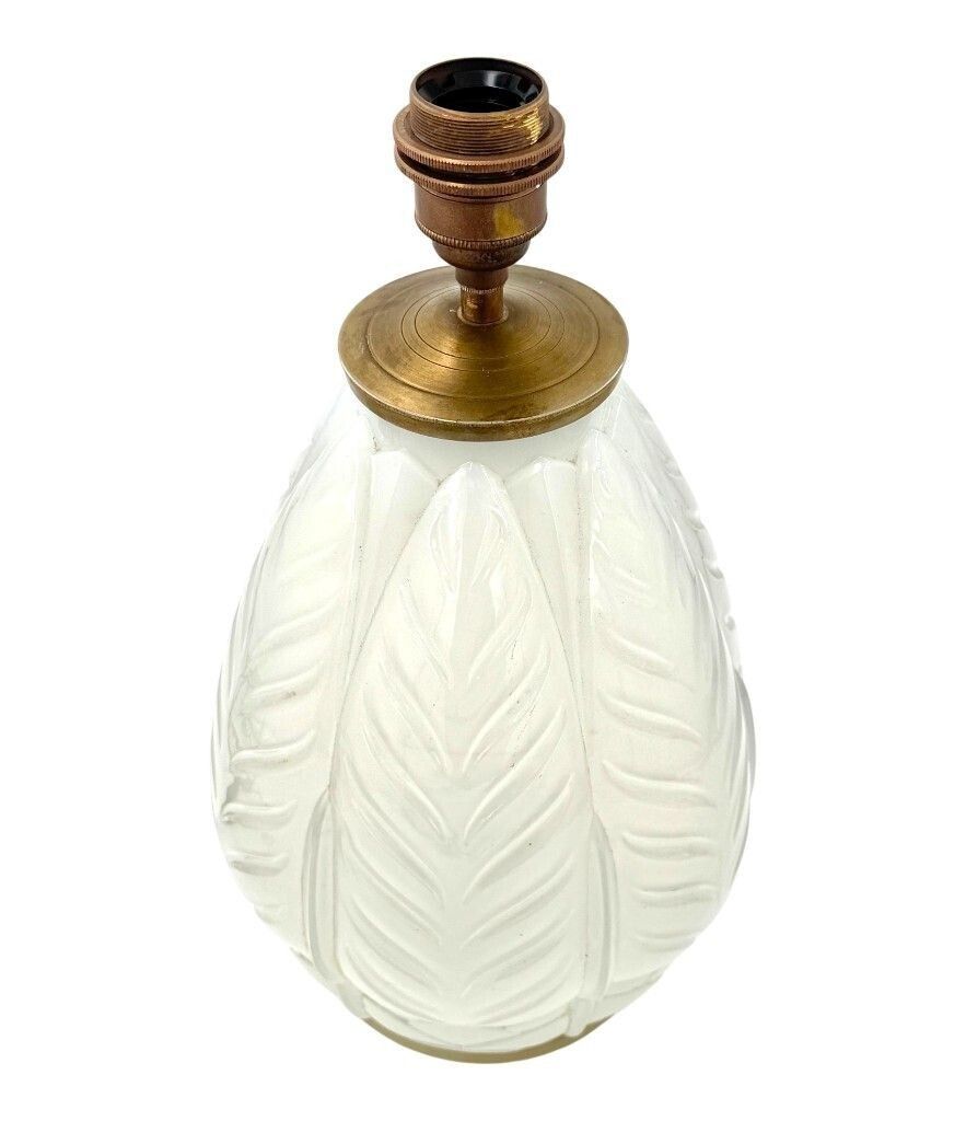 A French 1930s Cristallerie Lorraine Alsace Pressed Glass Opaline Lamp With Leaf Desgin photo Lighting