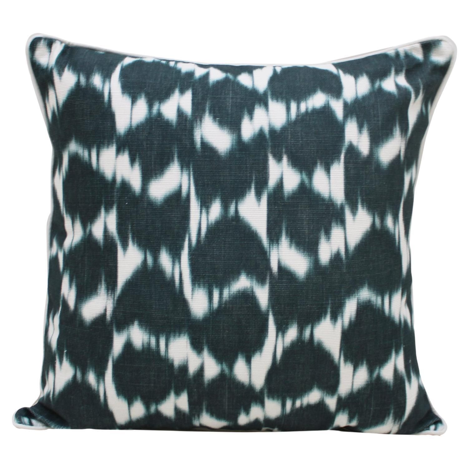 Contemporary Abstract Flower Print Pillow In Linen And Cotton
