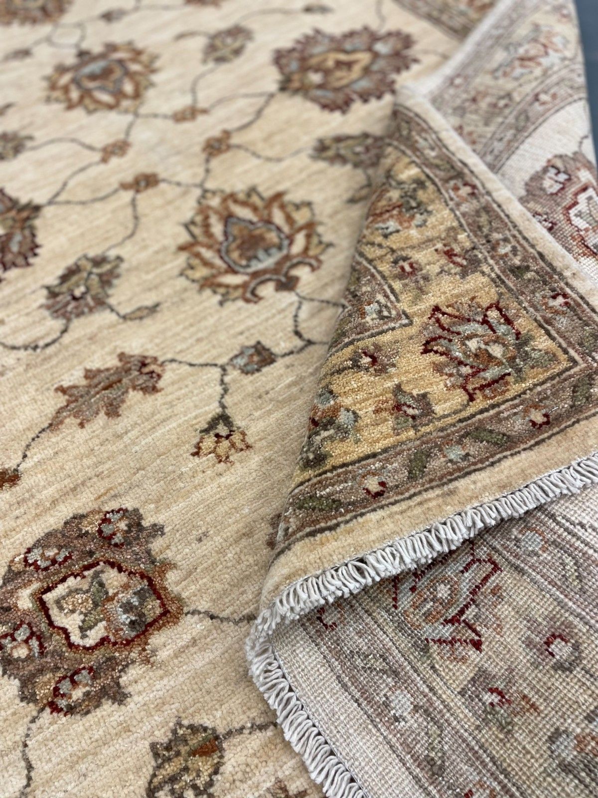 Handmade Cream Wool Rug, Traditional Floral Carpet For Bedroom Living Room photo buy