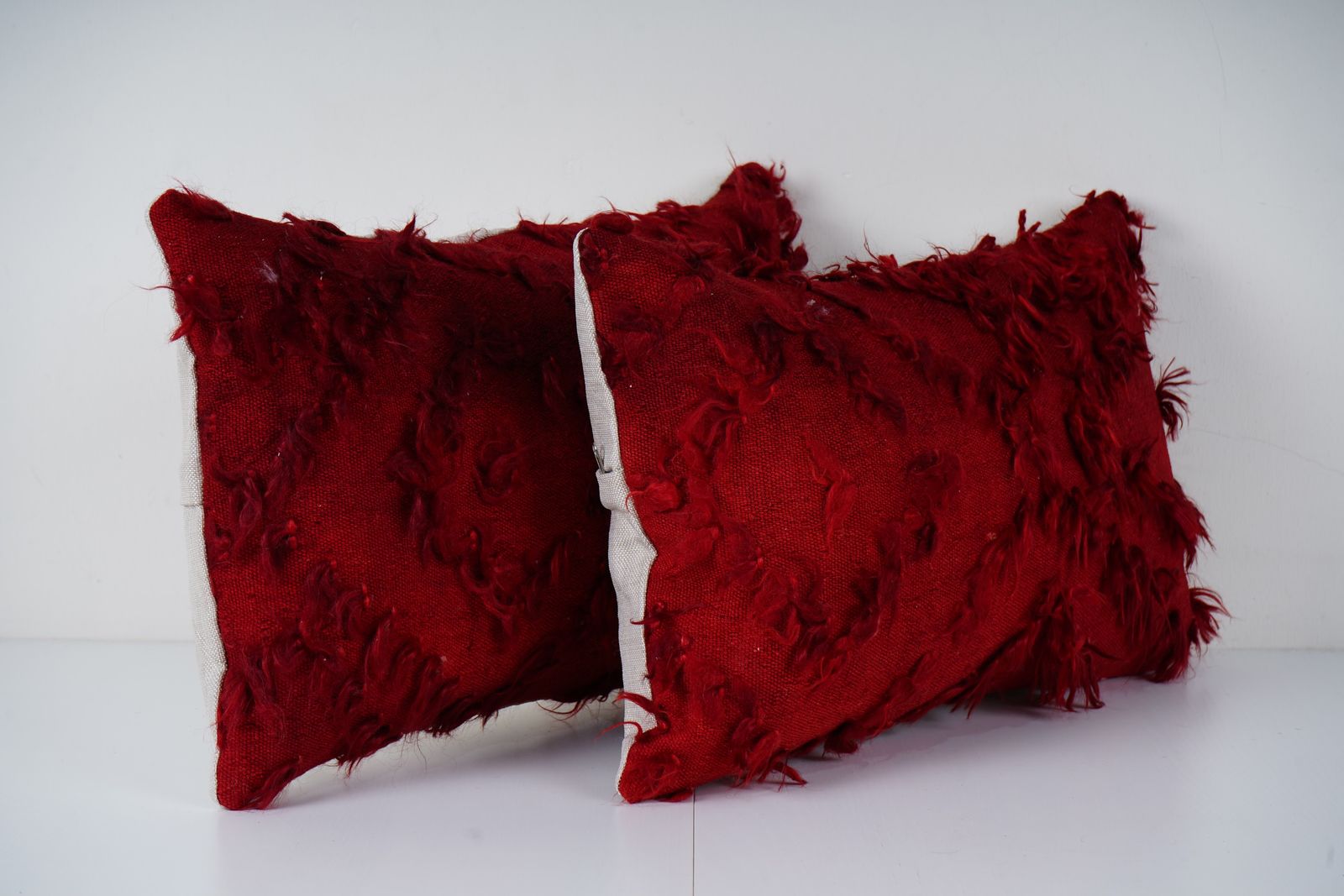 Handwoven Turkish Shaggy Pillow Cover, Vintage Woolen Rug Decor photo Textiles