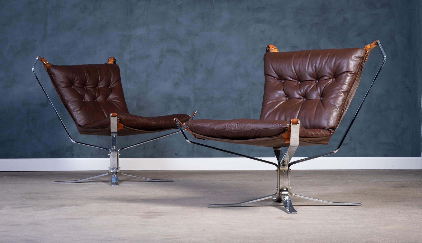 Pair Of 'Superstar' Leather Armchairs With Steel Frame, 1970s photo Furniture