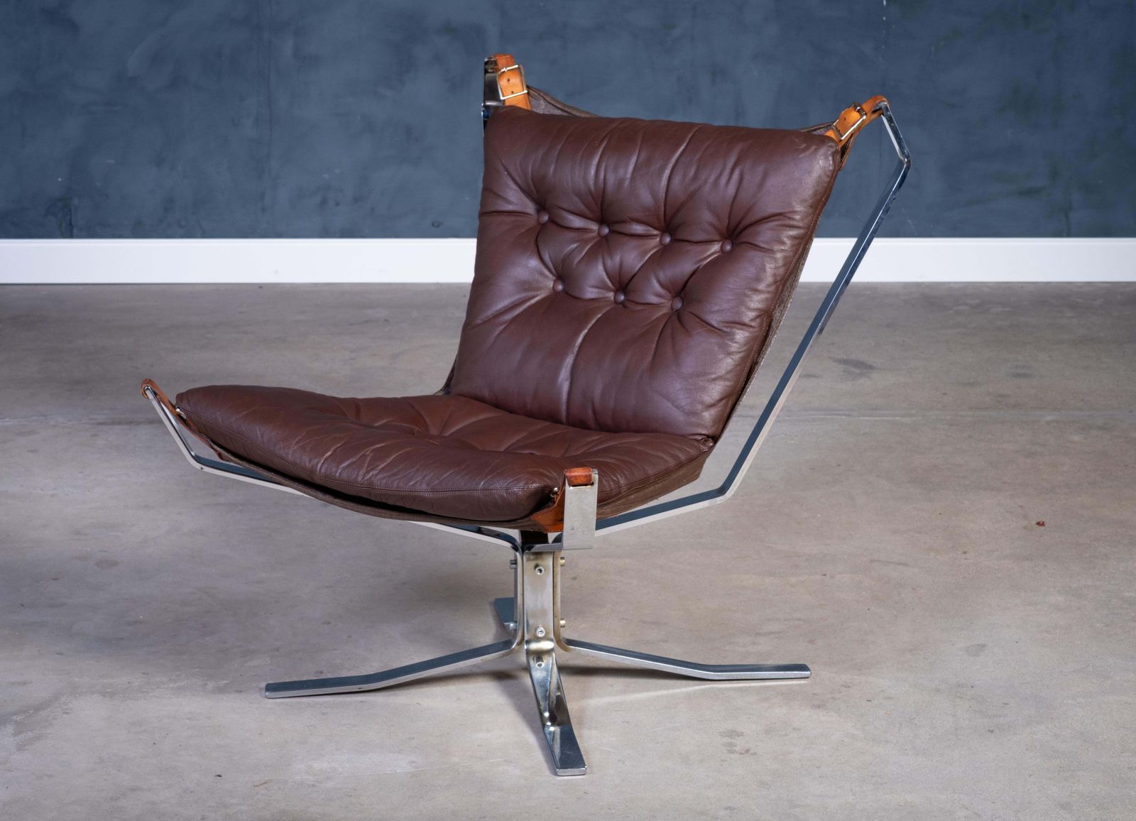 Pair Of 'Superstar' Leather Armchairs With Steel Frame, 1970s photo buy