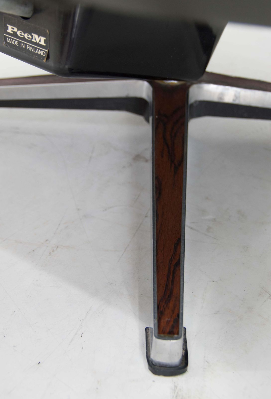 photo furniture Mid Century Draaiende Schommel Fauteuil, Peem, Finland, Jaren 1970