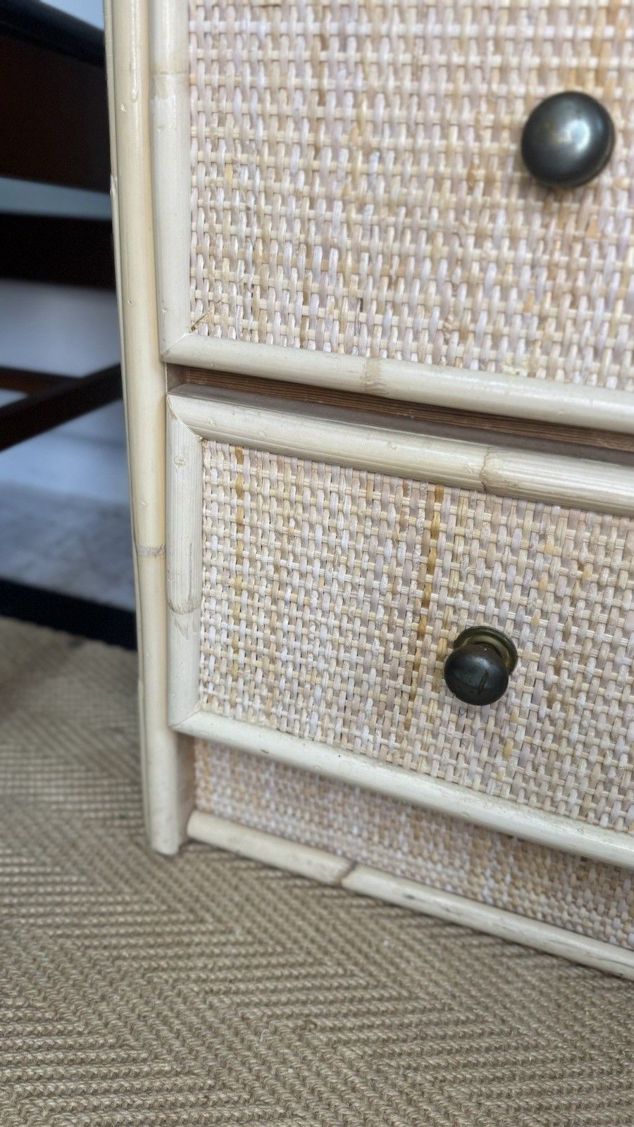 photo vintage Mid Century Retro Vintage Chest Of Drawers Wicker