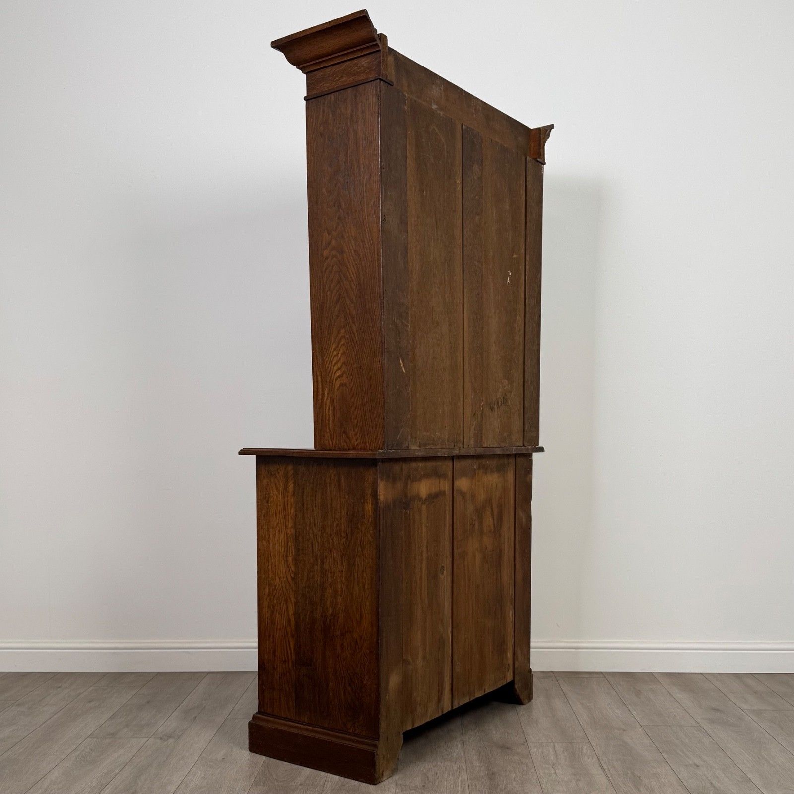 Antique 20th Century Fine Quality Arts & Crafts Bookcase In Oak photo vinterior