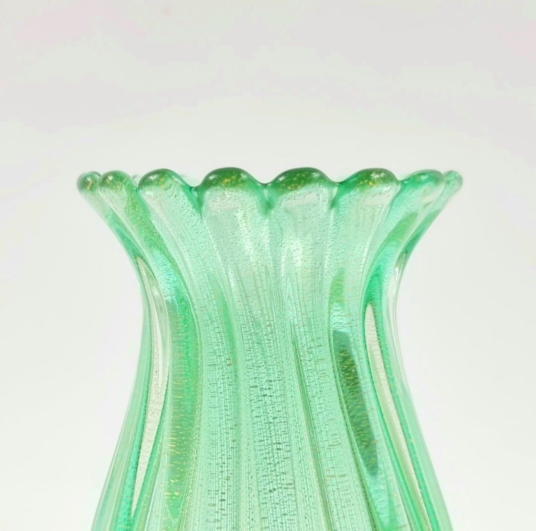 Mid Century Ribbed Murano Glass Vase With Gold Inclusions By Archimede Seguso For Seguso Vetri D'arte, Italy, 1950s photo for sale