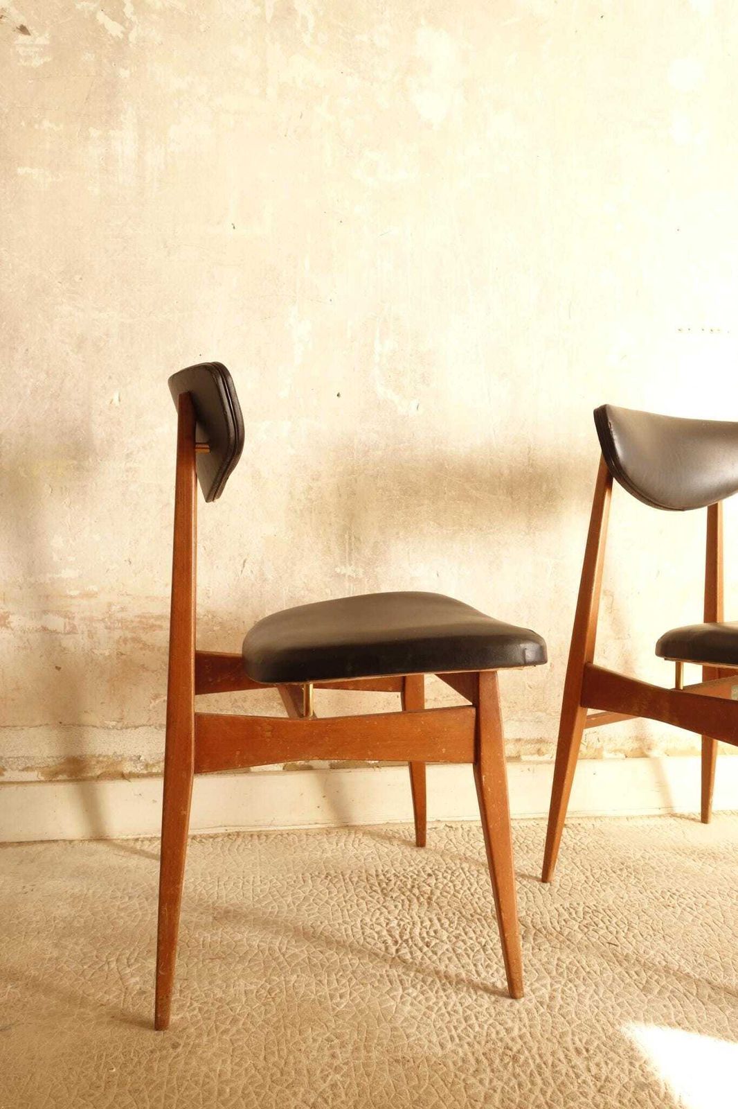 Pair Of Modernist Scandinavian Teak And Skai Chairs photo vinterior