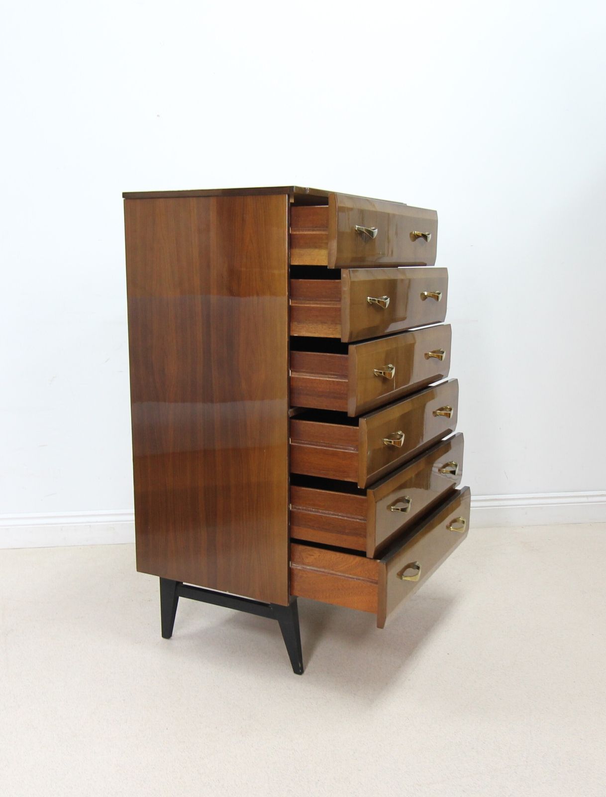 Mid Century Meredew Chest Of Drawers photo 325.0