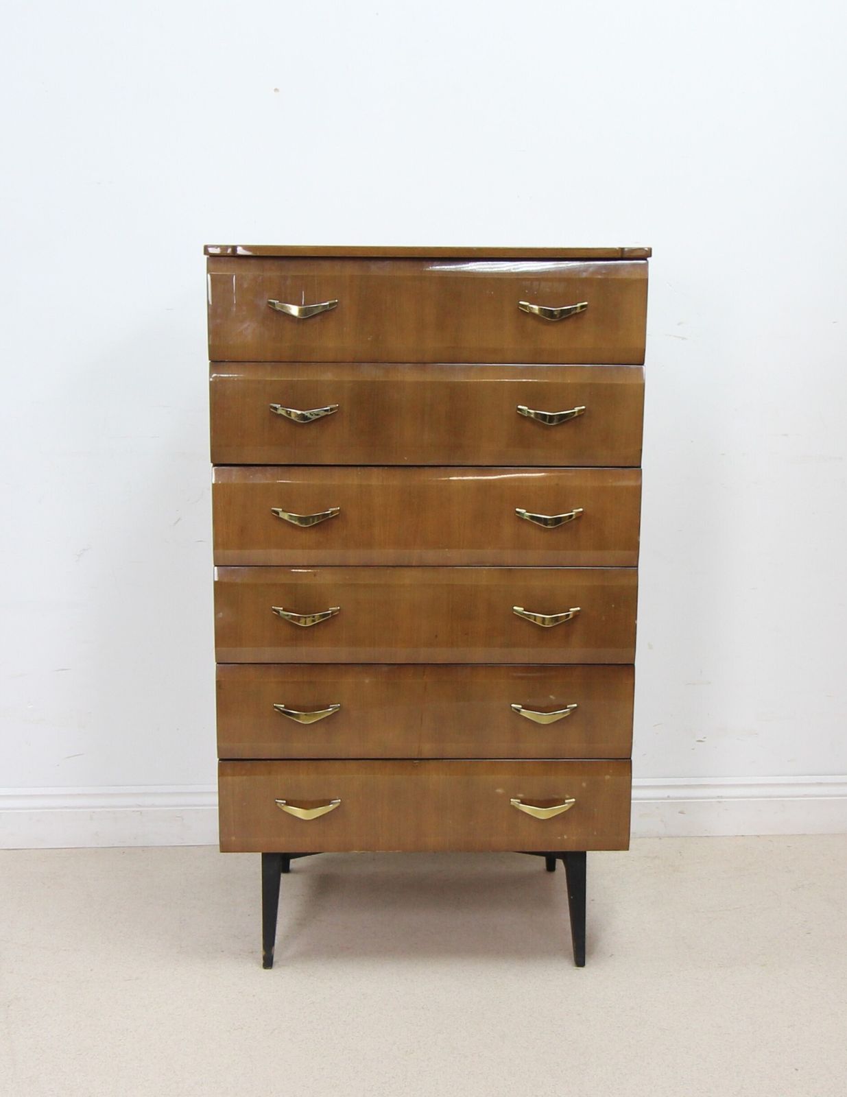 Mid Century Meredew Chest Of Drawers photo vintage