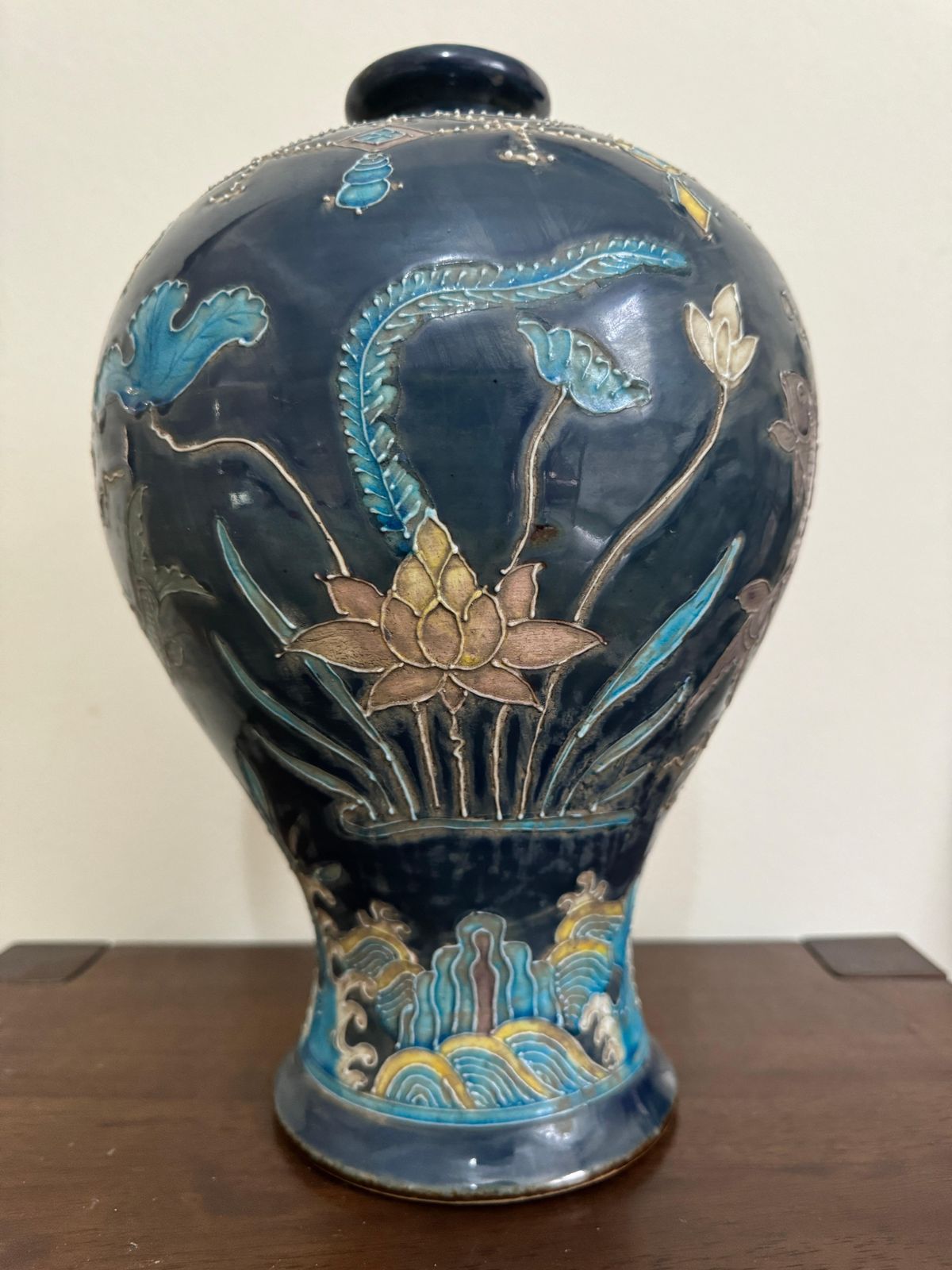 Chinese Ming Style Fahua Meiping Vase photo for sale