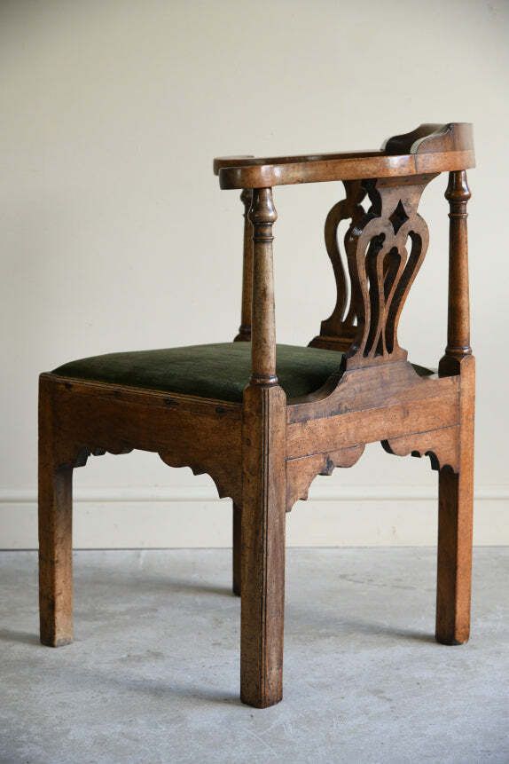 545.0 Antique Georgian Walnut Corner Chair photo