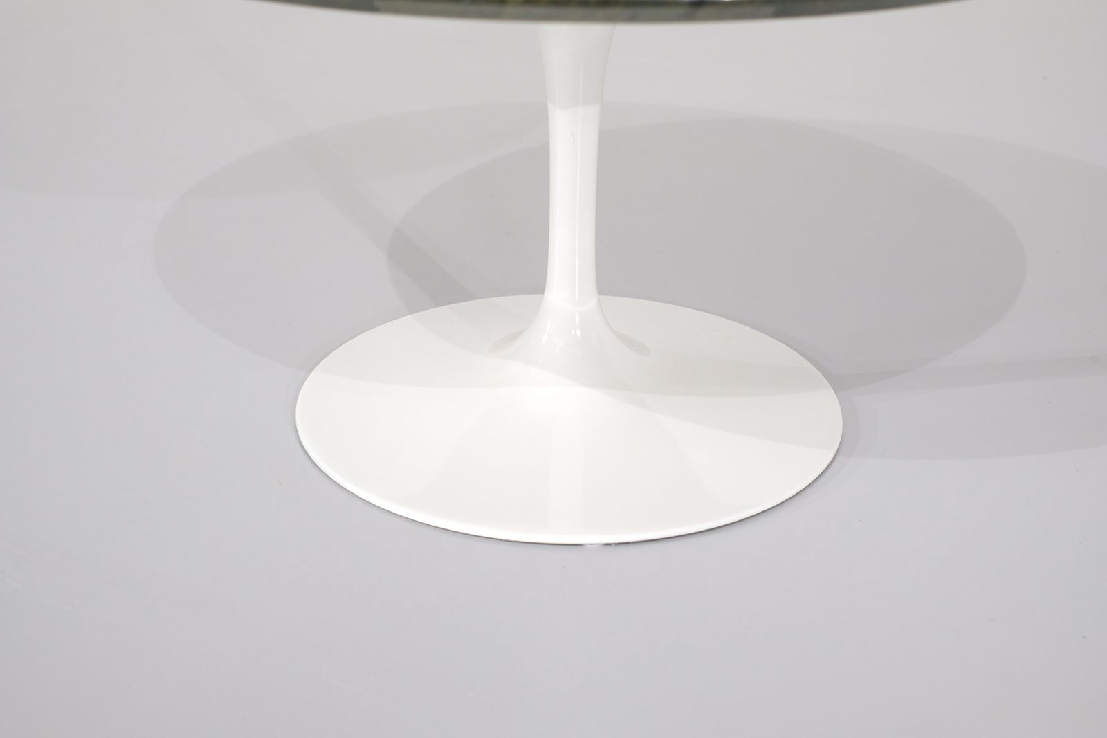 Coffee Table " Tulip " Marble By Eero Saarinen For Knoll, USA. photo vinterior
