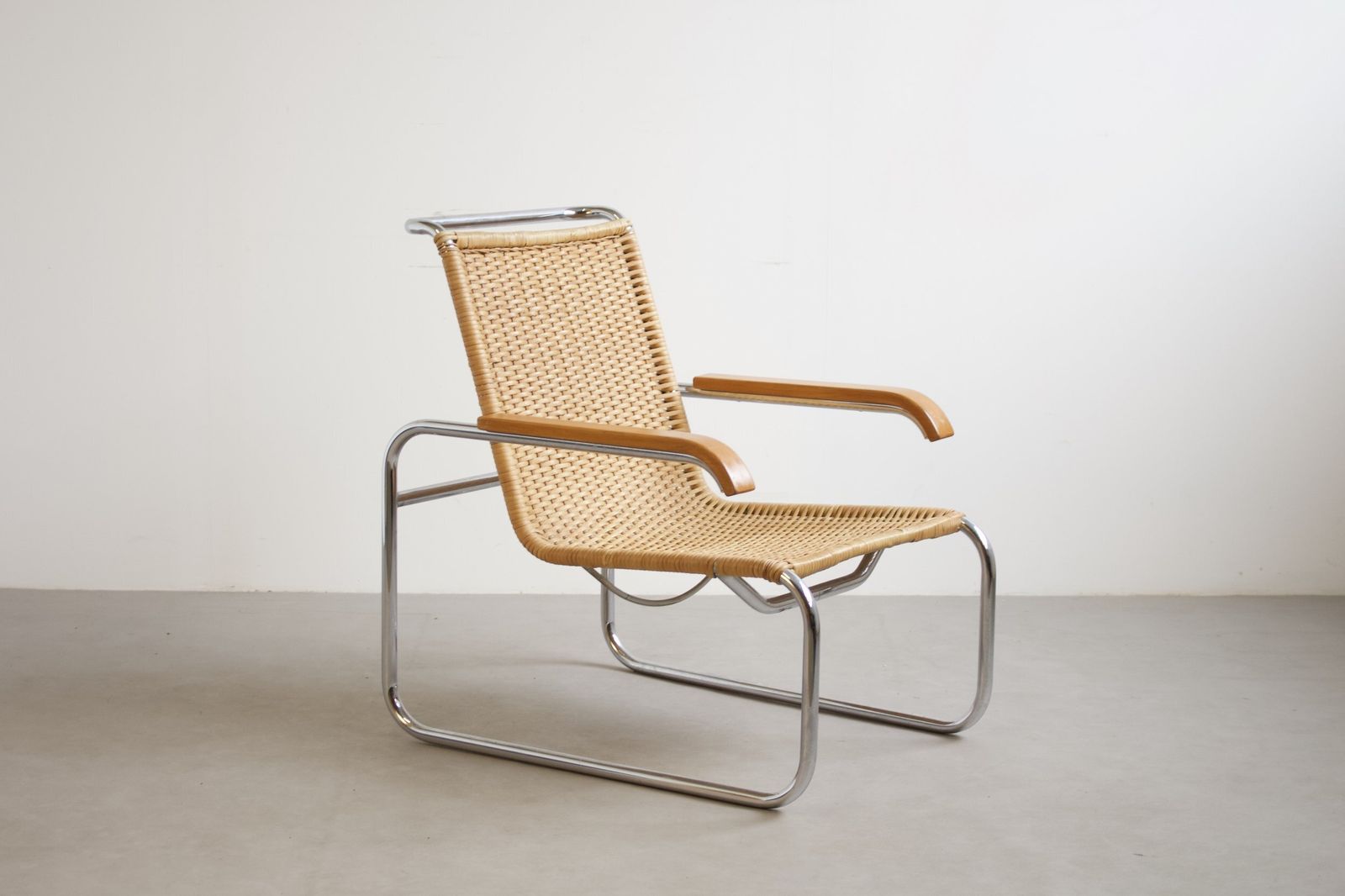 Marcel Breuer S39 Rattan Lounge Chair photo furniture