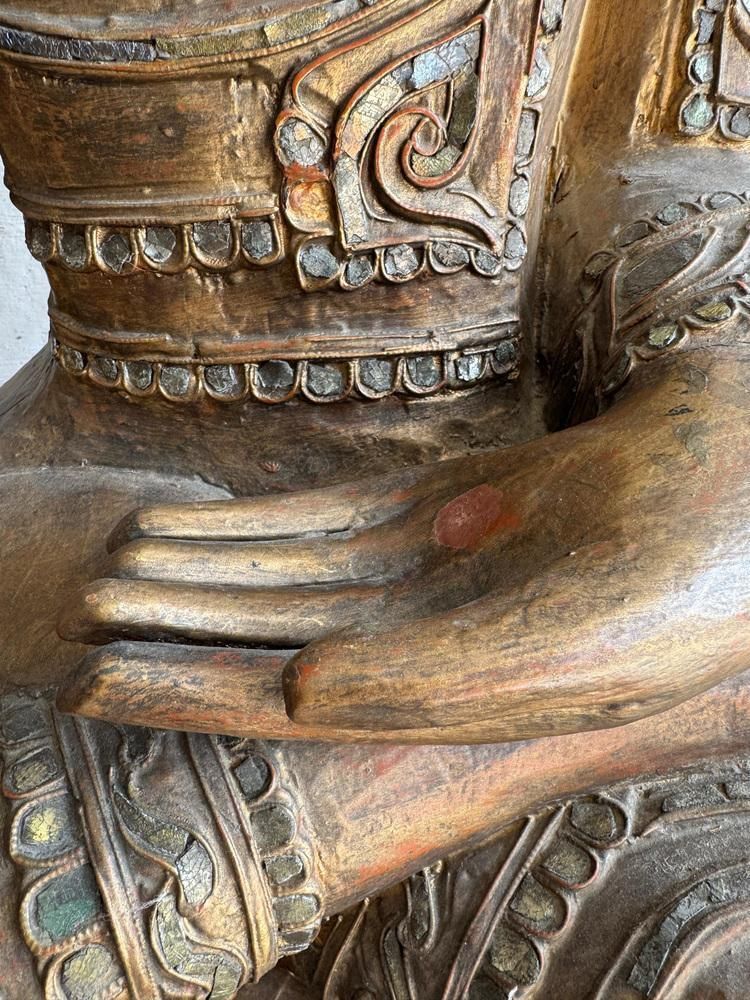 photo furniture Large Seated Buddha Sculpture In Carved Base Gilded Wood