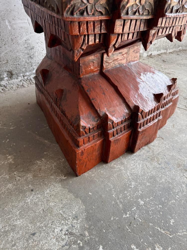 photo vinterior Large Seated Buddha Sculpture In Carved Base Gilded Wood