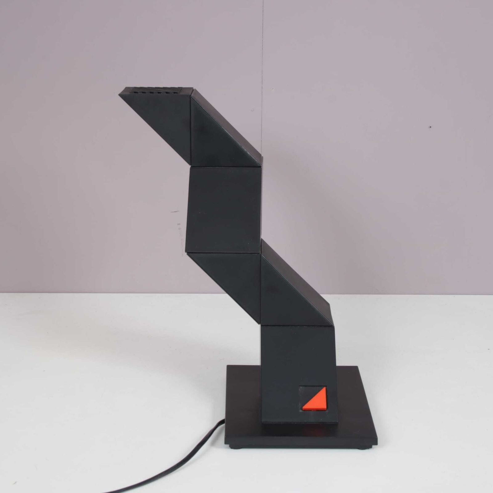 1980s “Zig Zag” Desk Lamp By Shui L. D. Chan For New Horizons, Hong Kong photo 336.0