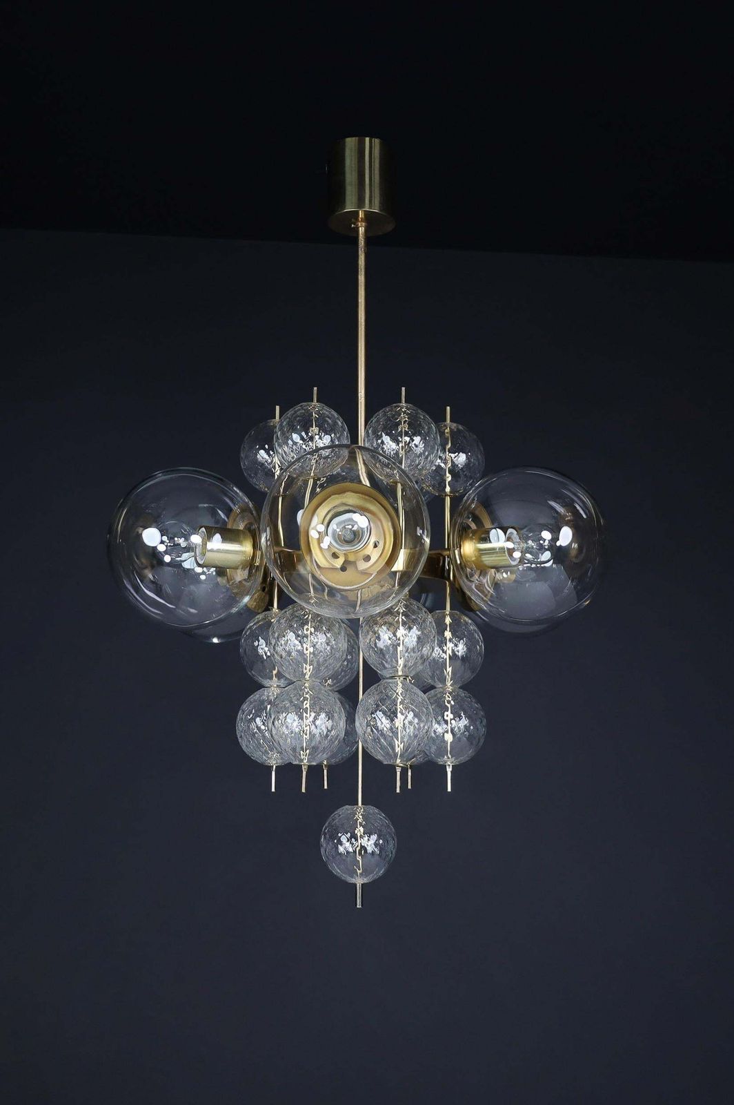 photo vintage Mid Century Chandelier With Brass Fixture And  Glass Globes By Preciosa, Czechia
