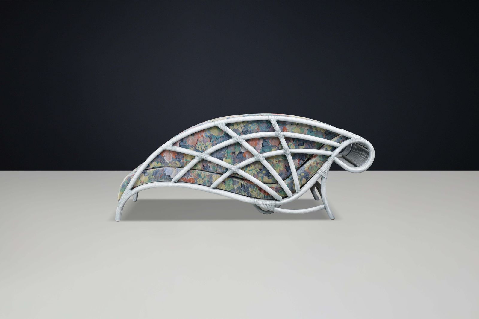 1980s Floral Rattan Daybed By Flechtatelier Schütz, Germany, Modernist photo for sale