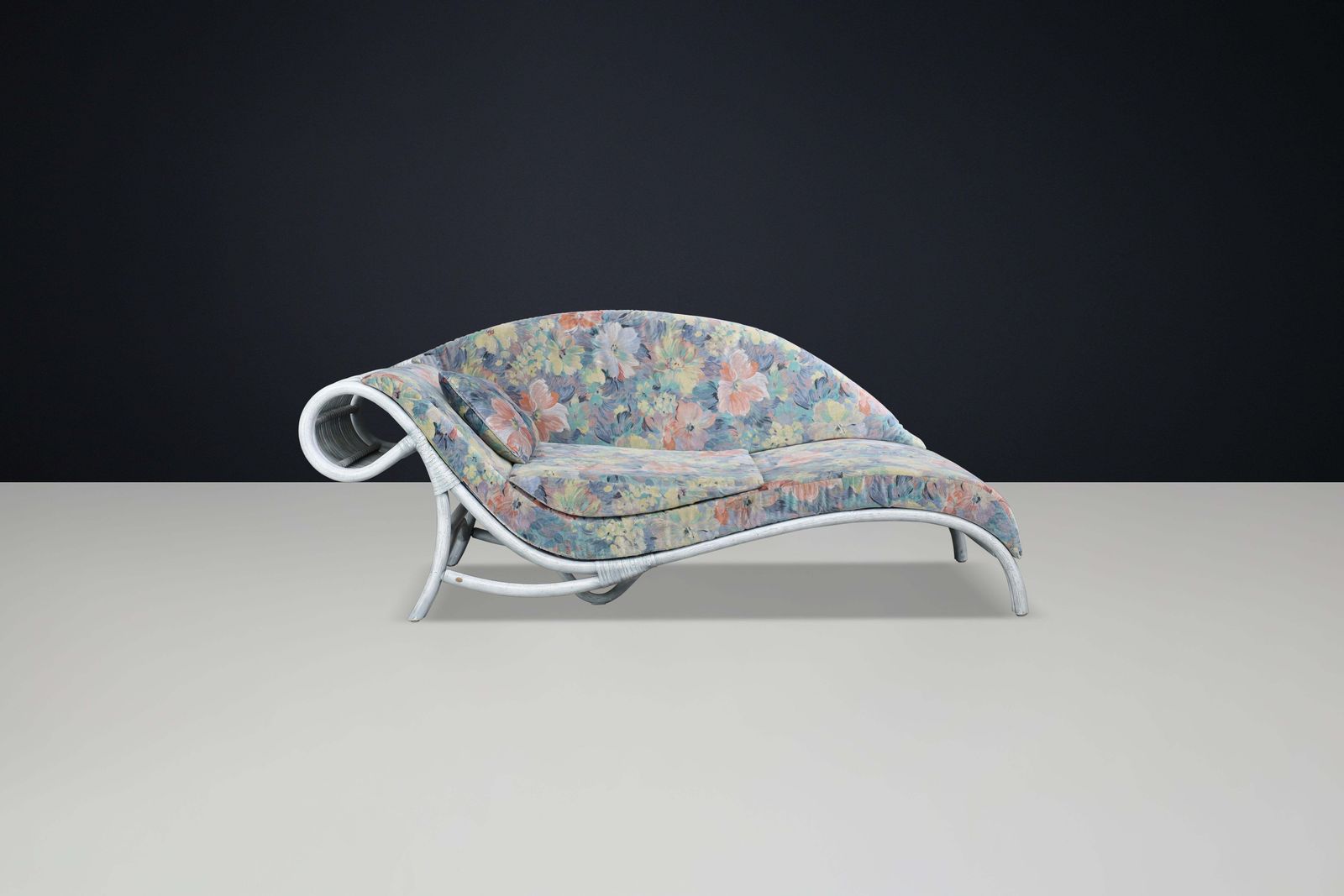 1980s Floral Rattan Daybed By Flechtatelier Schütz, Germany, Modernist photo Furniture