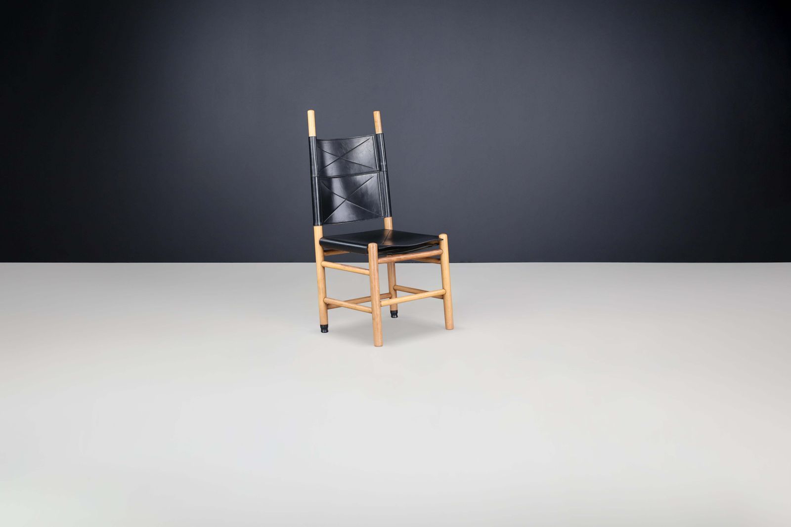 Carlo Scarpa Black Leather Kentucky Dining Room Chairs For Bernini, Italy  1977 photo vintage