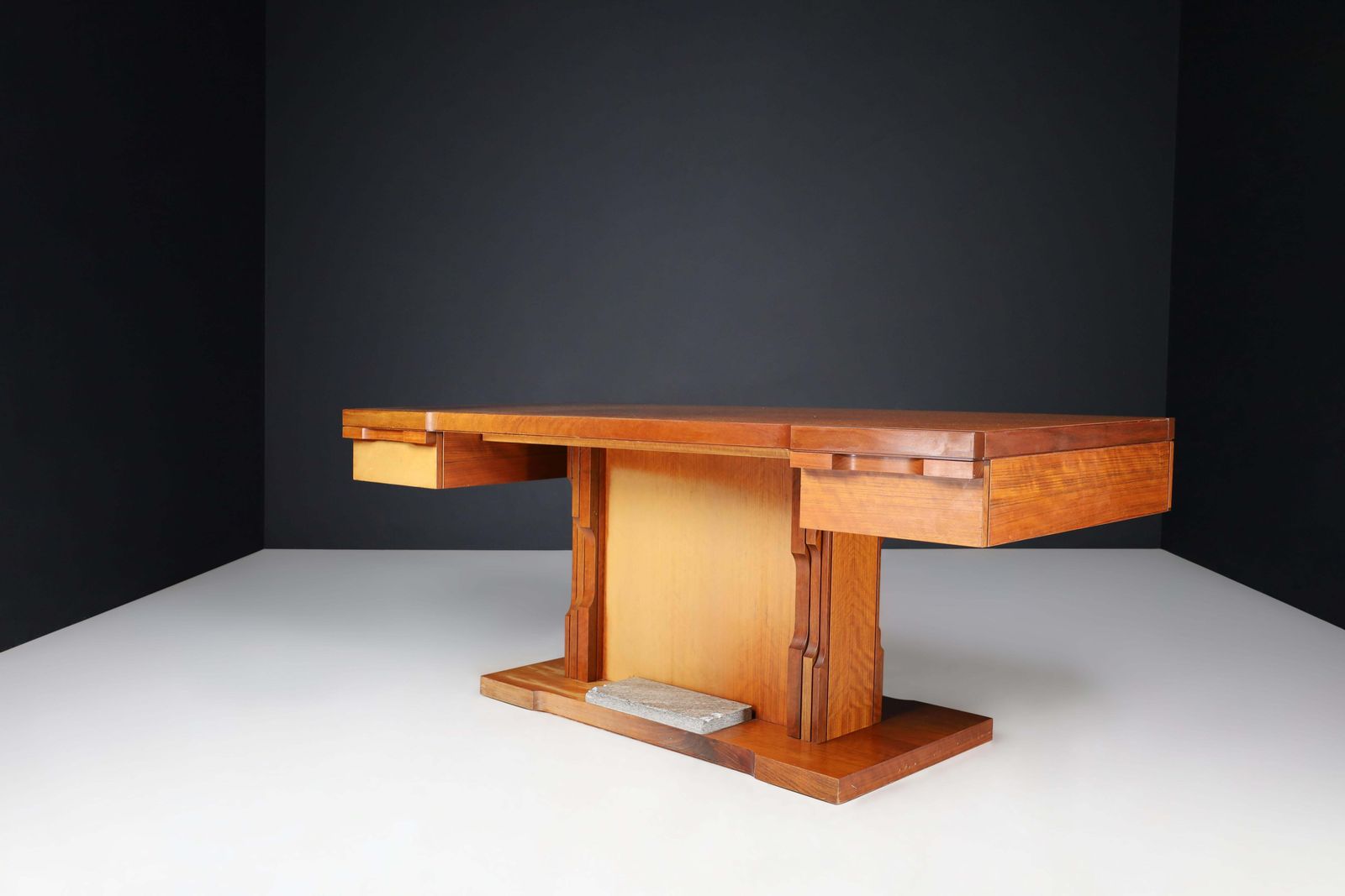 Luciano Frigerio Presidential Writing Desk In Walnut, Italy 1970s photo vinterior
